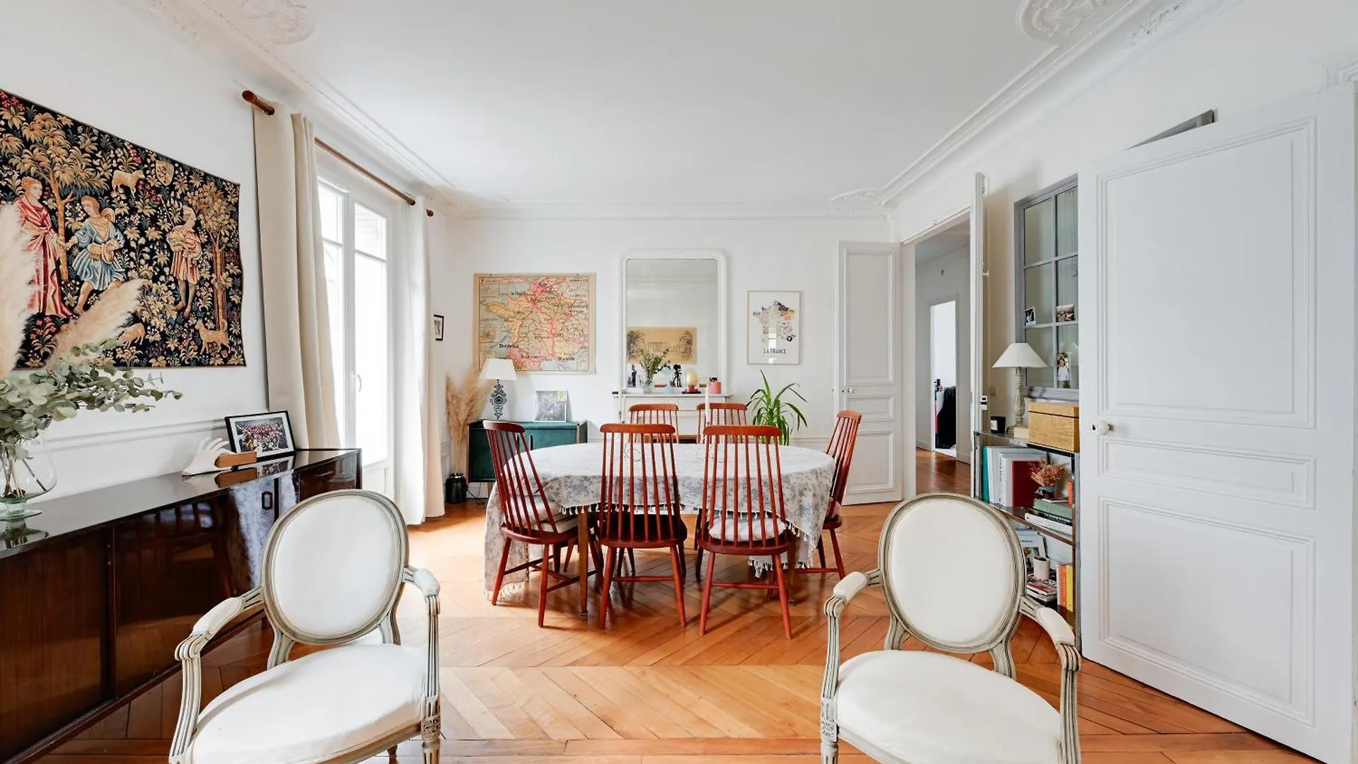 Apartment Veeve - Cartographer's Haven